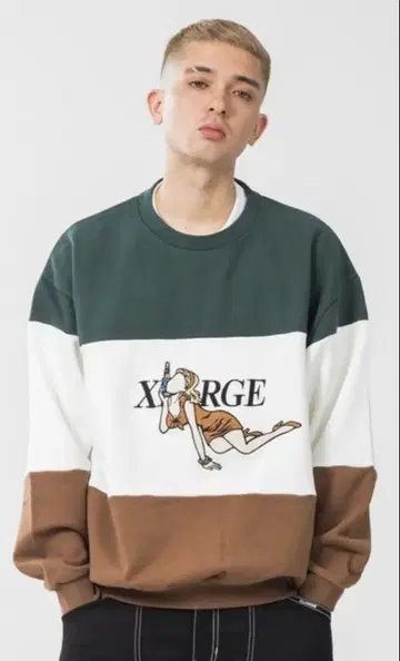 XLARGE 그래픽 맨투맨 M