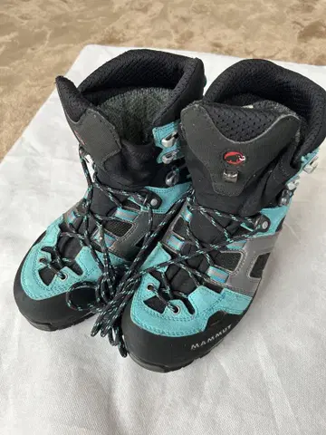 MAMMUT 등산화 GTX ART MAGIC 여성용