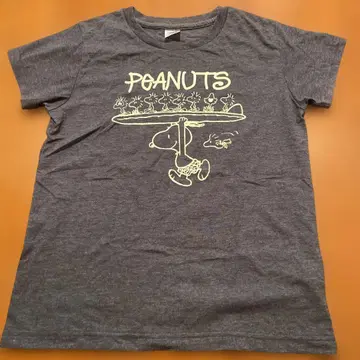 PEANUTS 스누피 티셔츠