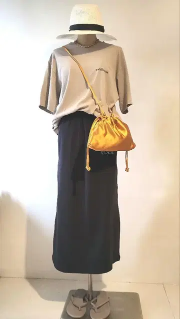 C6090 티셔츠 데일리 코디