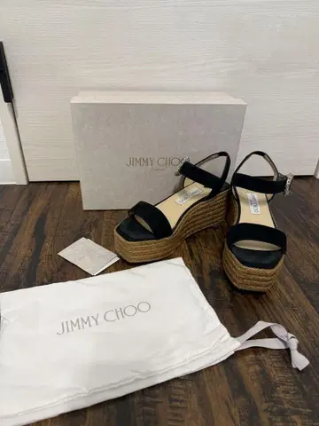 JIMMY CHOO 블랙 웨지 샌들