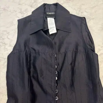 TOMASO 블랙 슬리브리스 셔츠 40