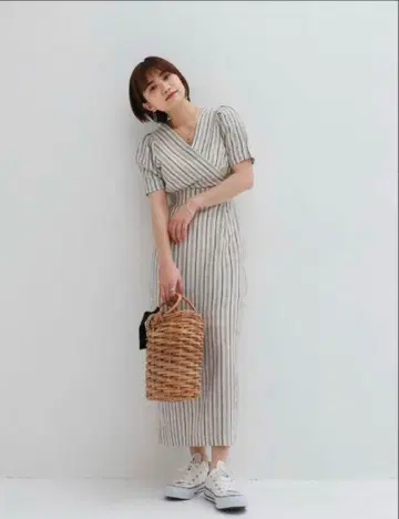 v-neck maxi one-piece (스트라이프) Cara 사이즈