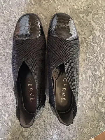 GERVE 블랙 메쉬 웨지 힐