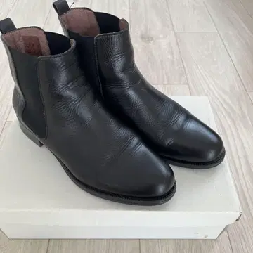 MARION TOUFET 사이드 고어 부츠