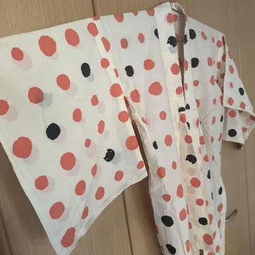 tumori chisato 고양이 유카타 도트 무늬