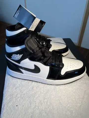 새상품 에어 조던 AIR JORDAN 1 MID SE ASW