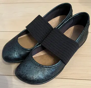 Camper 캠퍼 플랫슈즈