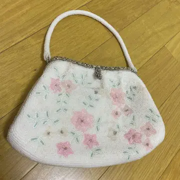 꽃무늬 비즈 자수 핸드백