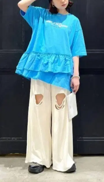 새상품 택 포함 니코앤드 천 콤비 프릴 락 티셔츠 블루 M