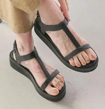 T 스트랩 플랫폼 샌들