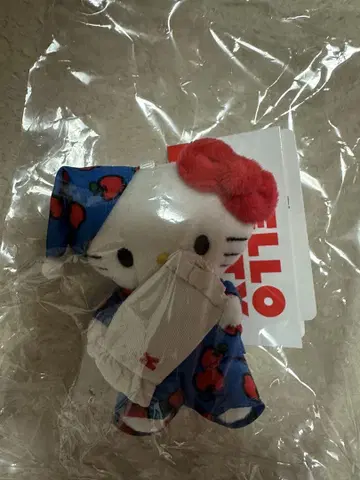 로리즈팜 Me% 헬로키티 토이 키링 파자마