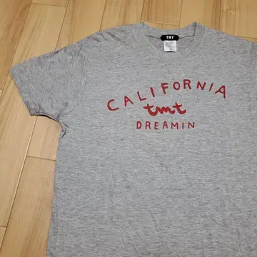 새상품급 TMT CALFORNIA 티셔츠