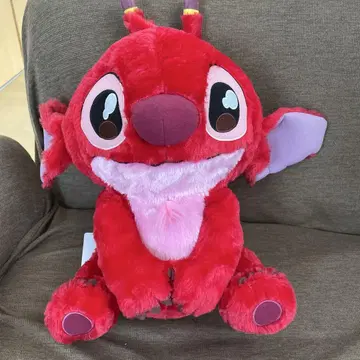 빨간색 봉제 인형 약 30cm