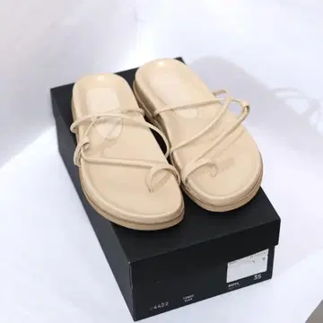 MAURO de BARI 베이지 플립플랍 사이즈 22.5cm