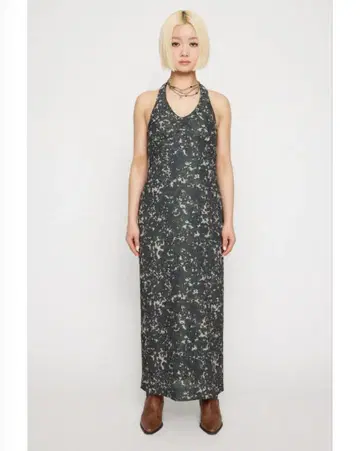 LAGUAGEM HALTER NECK CUP 원피스
