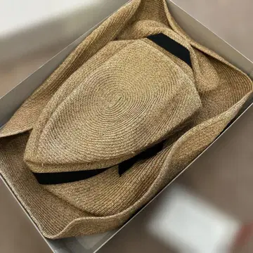 마츄아하 mature ha. BOXED HAT 모자 밀짚모자