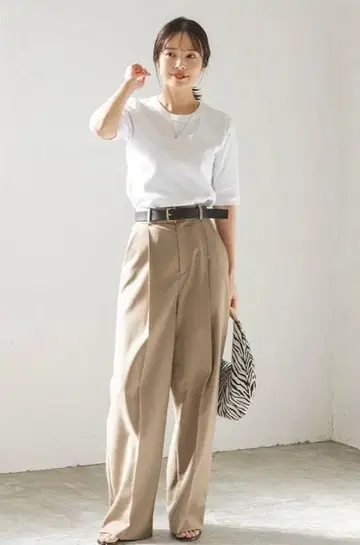노블 수빈 코튼 5부 소매 티셔츠 FREE