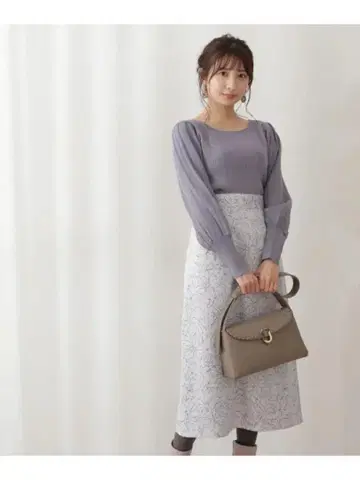 프로포션 새틴 스커트