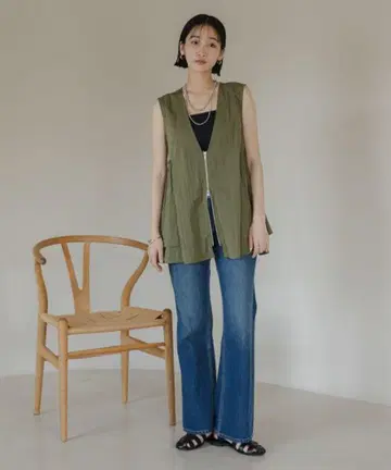 LOWRYSFARM 나일론 개더 베스트
