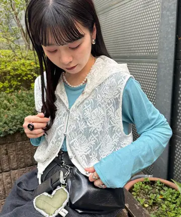 Kastane yamada 기획 레이스 슬리브리스 후드티