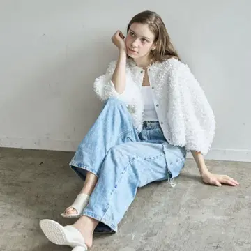 CARLA 플러피 재킷