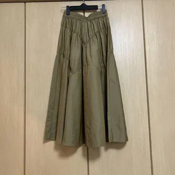 아르모와르 카프리스 롱 스커트 바스락거리는 올리브색