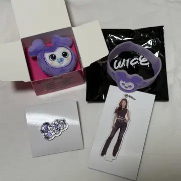TWICE 사나 팝업 반지 러버 밴드 아크릴 스탠드 핀 배지