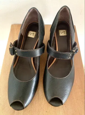 ing 블랙 오픈토 펌프스 23.5cm