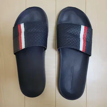 타미힐피거 샌들
