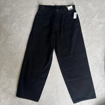 GAP 슈퍼 배기 데님 블랙 28W 30L