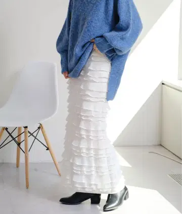 kastane 카스타네 컷 프릴 I 라인 스커트 화이트