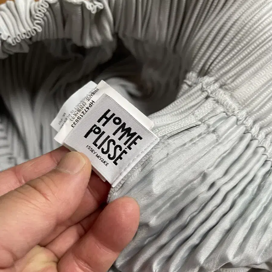 ISSEY MIYAKE | 이세이미야케 Homme Plissé Issey Miyake Homme