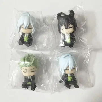트위스티드 원더랜드 트위스티 어깨 쿵 fig. 디어 소무니아 4종 세트