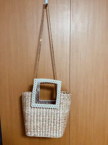 자라 펄 핸들 바스켓백