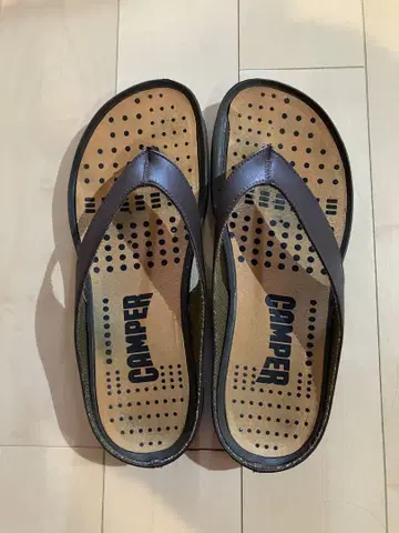 CAMPER 브라운 비치 샌들