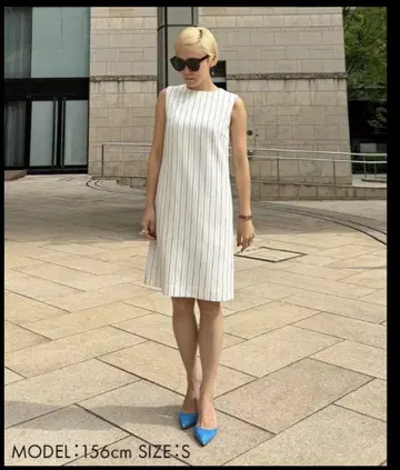 화이트 스트라이프 슬리브리스 미니 원피스 M 핀스트라이프 원피스