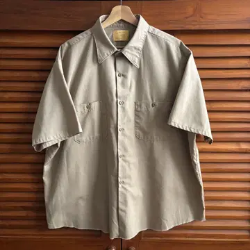 Sears 베이지 반팔 셔츠 구제 의류