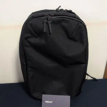 WEXLEY ACTIVE PACK 블랙 백팩