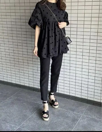 PBselect VERITE 플로키 도트 볼륨 슬리브 튜닉