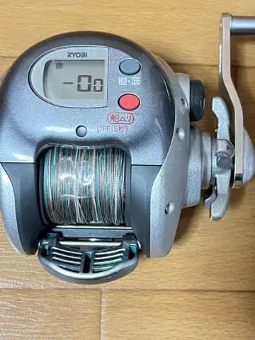 배 낚시릴  Ryobi  선반 XS600T