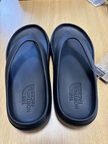 THE NORTH FACE 블랙 비치 샌들