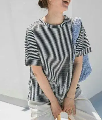 미사용 새상품 어반 리서치 도어스 코튼 롤 슬리브 풀오버