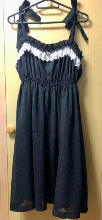 모와 메임 모와티에 블랙 도트 JSK