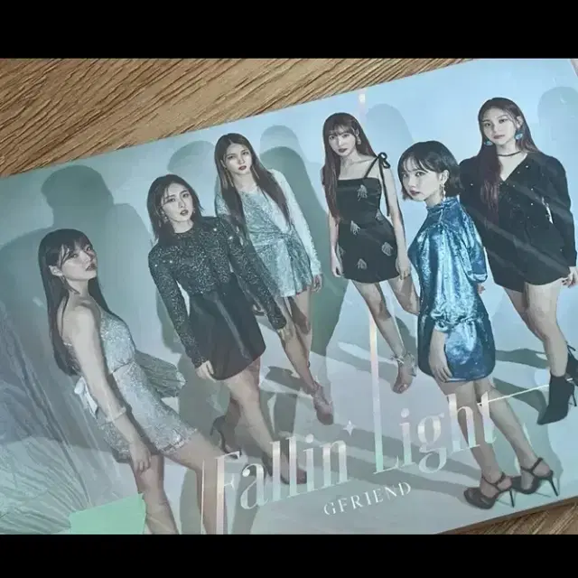 개봉 앨범 판매] 여자친구 폴린라이트 일본 앨범 판매