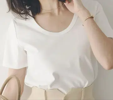 애뉴언스 화이트 반팔 티셔츠 사이즈 S