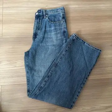 유니클로 청바지 스트레이트 24(61cm)