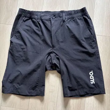 SLDO. 블랙 골프 숏 팬츠