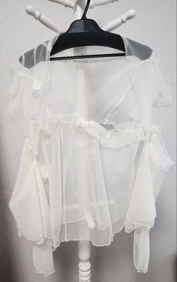 겉옷 아이보리 프릴 브라이덜 케이프 스트로베리 필드