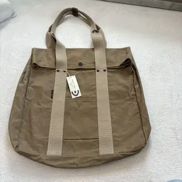 배기 포트 토트백